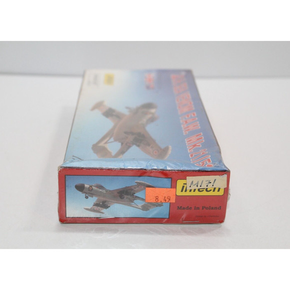 Intech D.H. Sea Venom F.A.W. Mk.21/53 1:72 Plastic Model Kit New Sealed - Picture 5 of 5